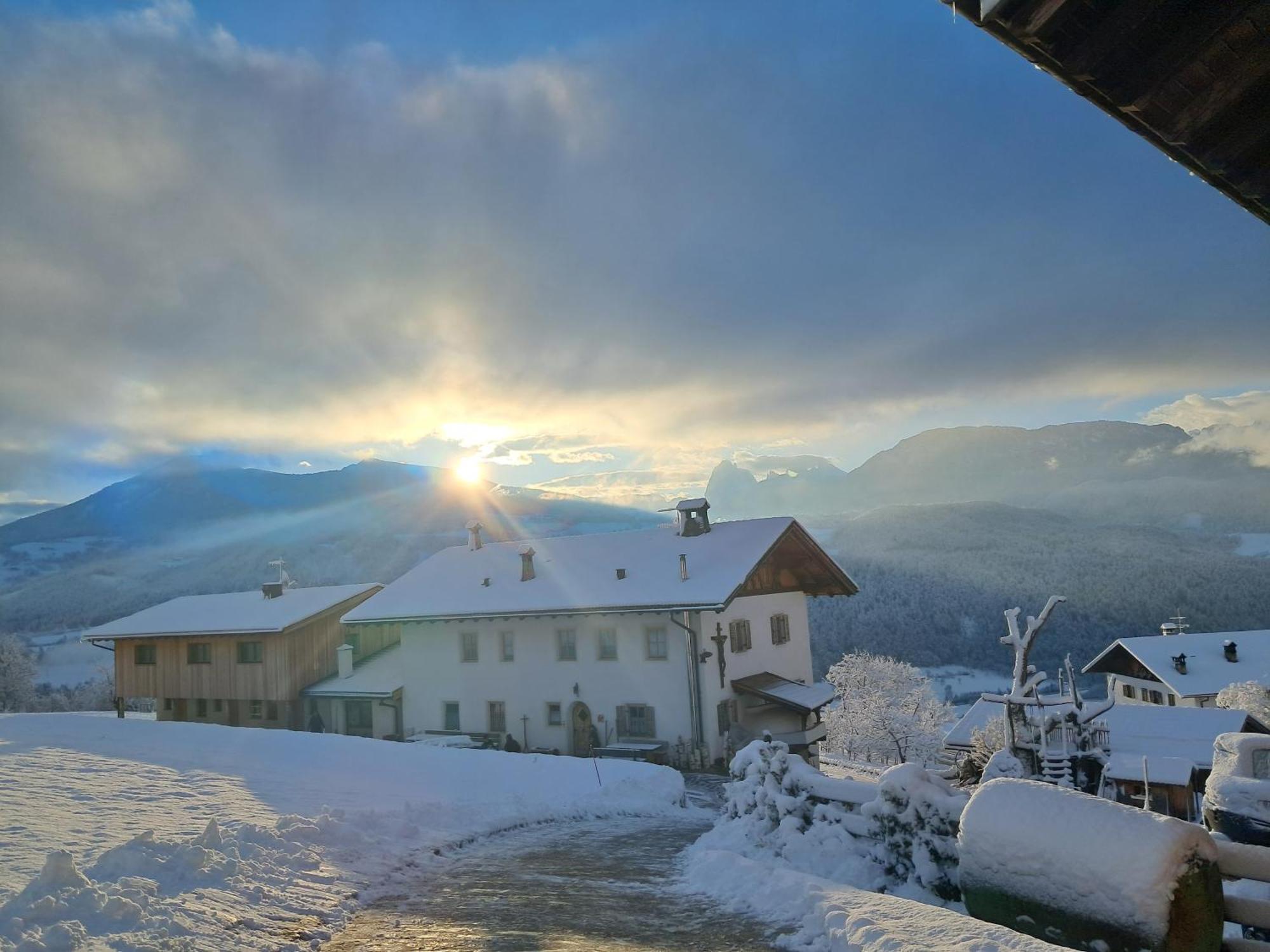 Schweiggerhof -Agriturismo- Farm Holidays Вілландро Екстер'єр фото